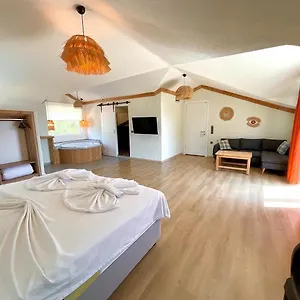 Guenes Boutique - Oludeniz Hotel